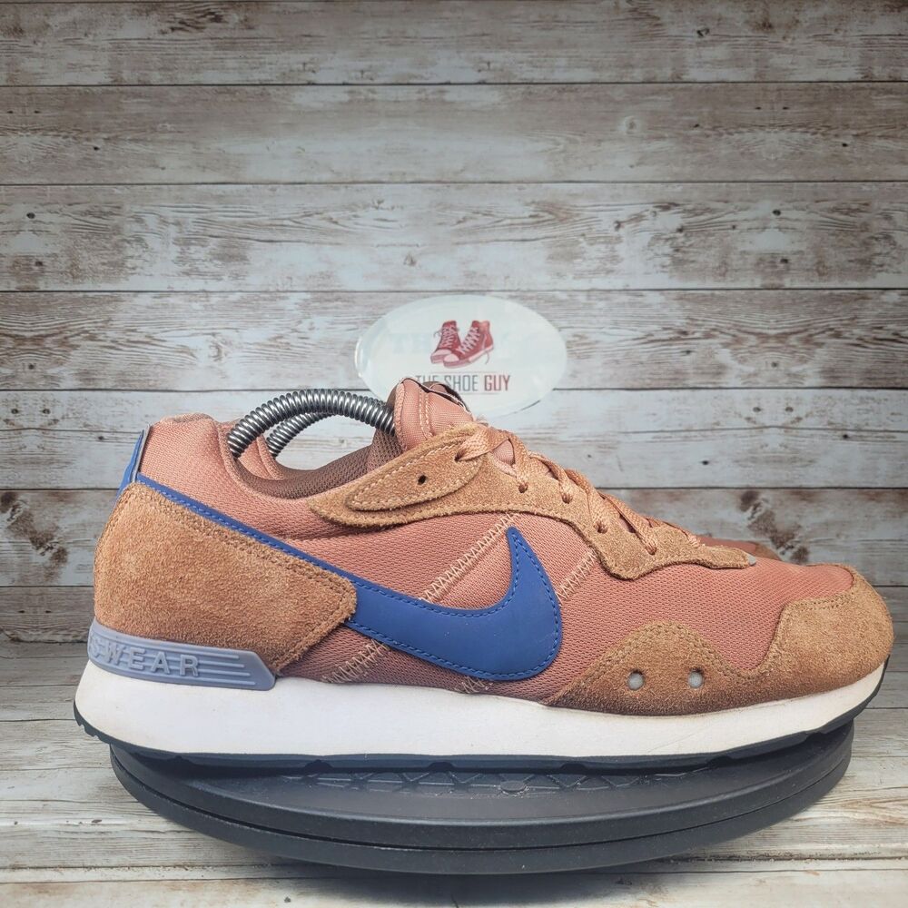 Nike Venture Runner Men's Size 10.5 Mineral Clay Mystic Navy Lace Up Shoes